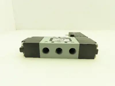 CompAir 8D531-032 Pneumatic Solenoid Valve 5-Port 2-Pos 115V