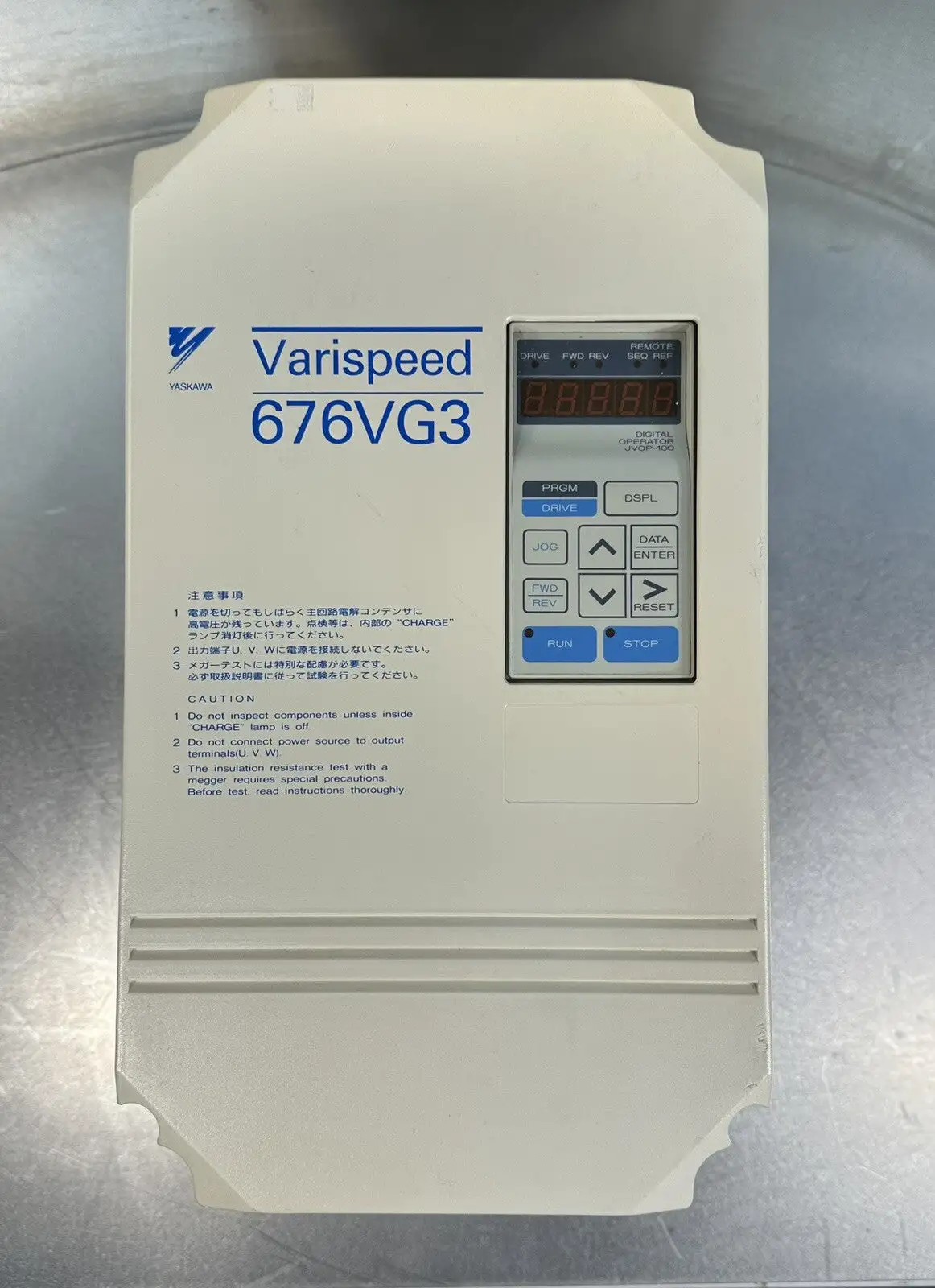 YASKAWA 676VG3 - CIMR-VGU40P7 frequency converter operation. (Bin 1.1.3)