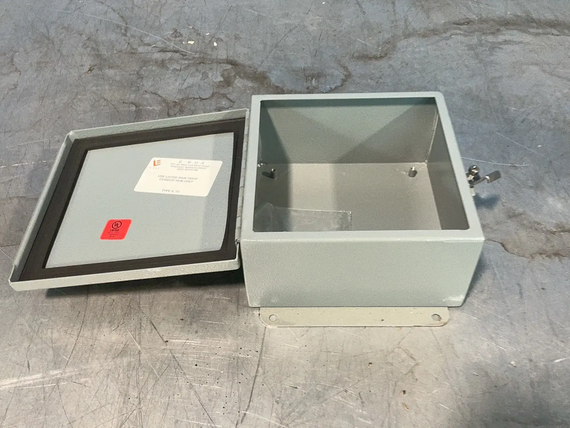 Used EBOX TYPE 4,12 Enclosures Ohio US | HGR 24 #1301689