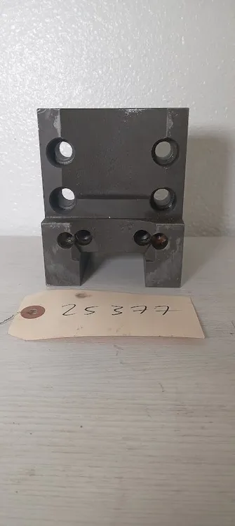 Used UNBRANDED Tool holders Tool Holders | MachineStation #946808