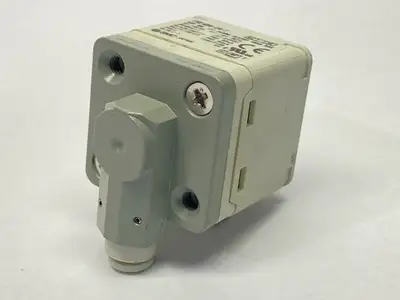 USED SMC ZSE40A-C4-T DIGITAL VACUUM PRESSURE SWITCH