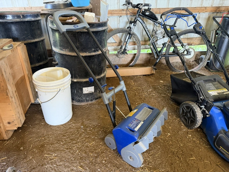 Used _UNKNOWN_ _UNKNOWN_ Snow Blowers Michigan US | Miedema Asset Management Group #1294268