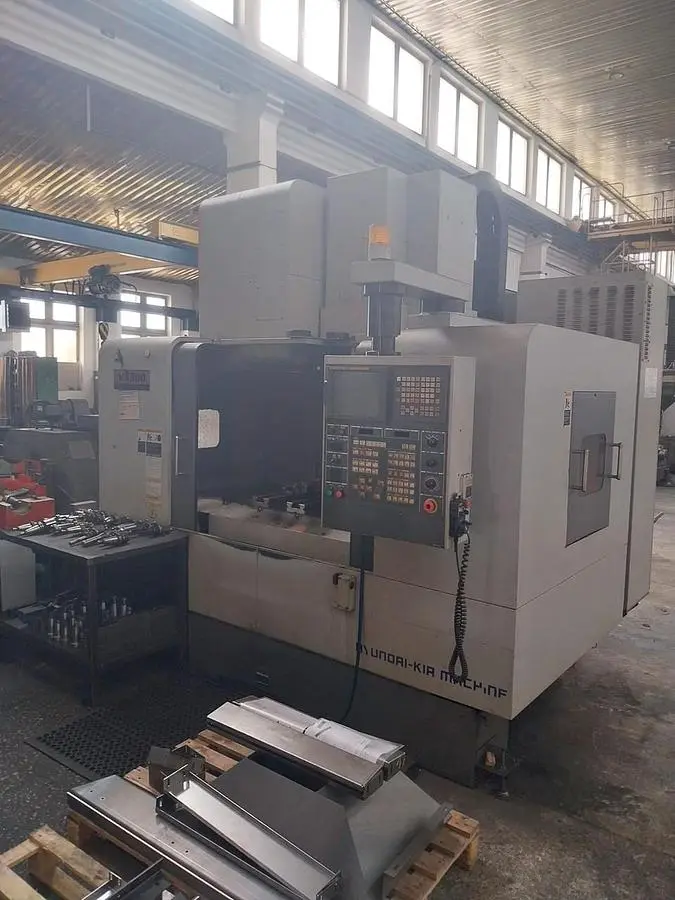 Used 2007 HYUNDAI KIA VX 500 Vertical Machining Centers CZ | Amaron s.r.o. #1420599