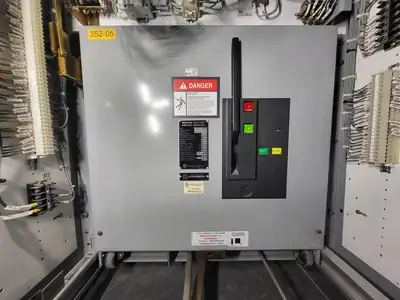 2000 Amps, 4760 Volts, 3 Phase Switchgear Unit