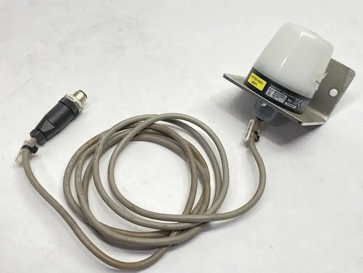 Used PATLITE BEACON LIGHT MALE M12 5-PIN 12-24VDC W/ BRACKET Light Source Equipment Michigan US | Maverick Industrial Sales #1092829
