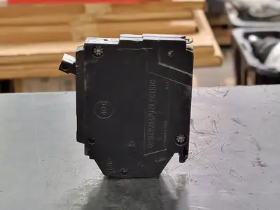 30 Amp, 1 Pole, 120/240 volts Circuit Breaker