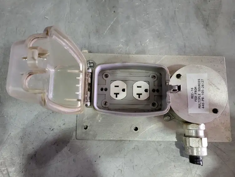Used LEVITON _UNKNOWN_ Distribution Transformers British Columbia CA | Lenmark #268102