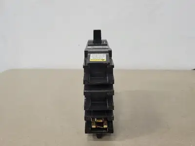 USED SQUARE D FH16015C