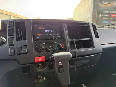 2023 ISUZU NPR XD Vans | Machinery Network (8)