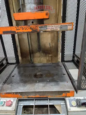 Used SCHULER _UNKNOWN_ C-Frame Presses Michigan US | Vander Ziel Machinery Sales #483353