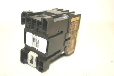 USED ALLEN BRADLEY 100-A12ND3 SER A