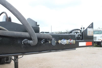 Used 2013 DRAGON PRODUCTS LTD TCT440 Hooklifts & Roll-Offs Texas US | Roll Off Truck World #1491825
