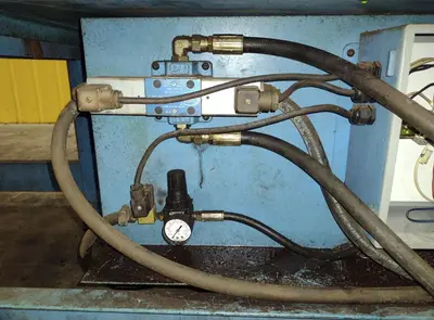 Used 1998 DOALL C-3300NC Horizontal Band Saws Ohio US | G-2000, Inc. #1063270