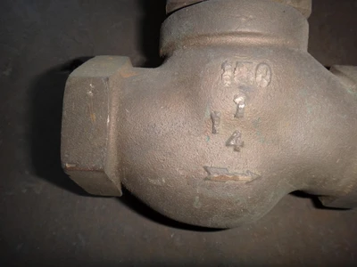 Fisher 1.25 150 Class, Bronze Threaded Control Valve