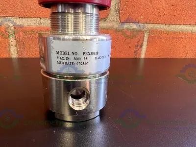 USED PRAXAIR PROSTAR PLATINUM PRX30410  REGULATOR 3000 PSI