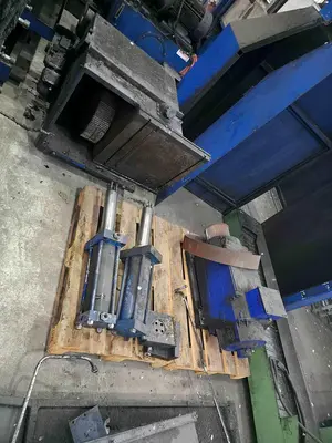 USED 2001 LINSINGER CNC SAW