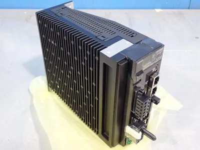NEW OMRON R88DKN08HECTL