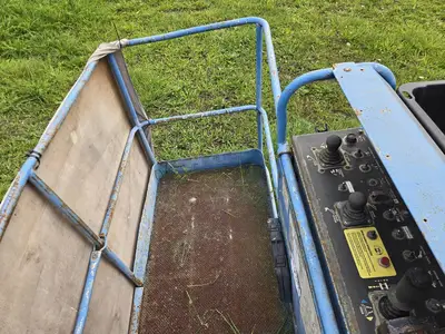 USED 1997 GENIE S60