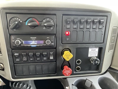 Used 2013 INTERNATIONAL 7500 Bucket (boom) trucks California US | Big Truck & Equipment #1412280