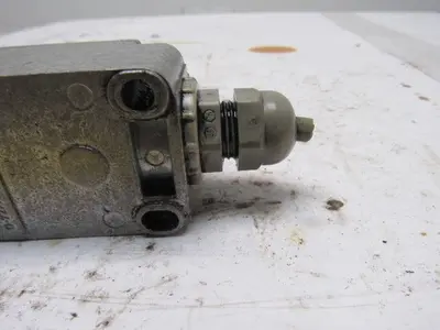Kissling 6 70-2N05 M Wildberg Limit Switch