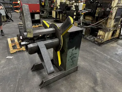 2500 LB X 12" AMERICAN MODEL #60 PULL OFF COIL REEL UNCOILER: YOBRO #23918