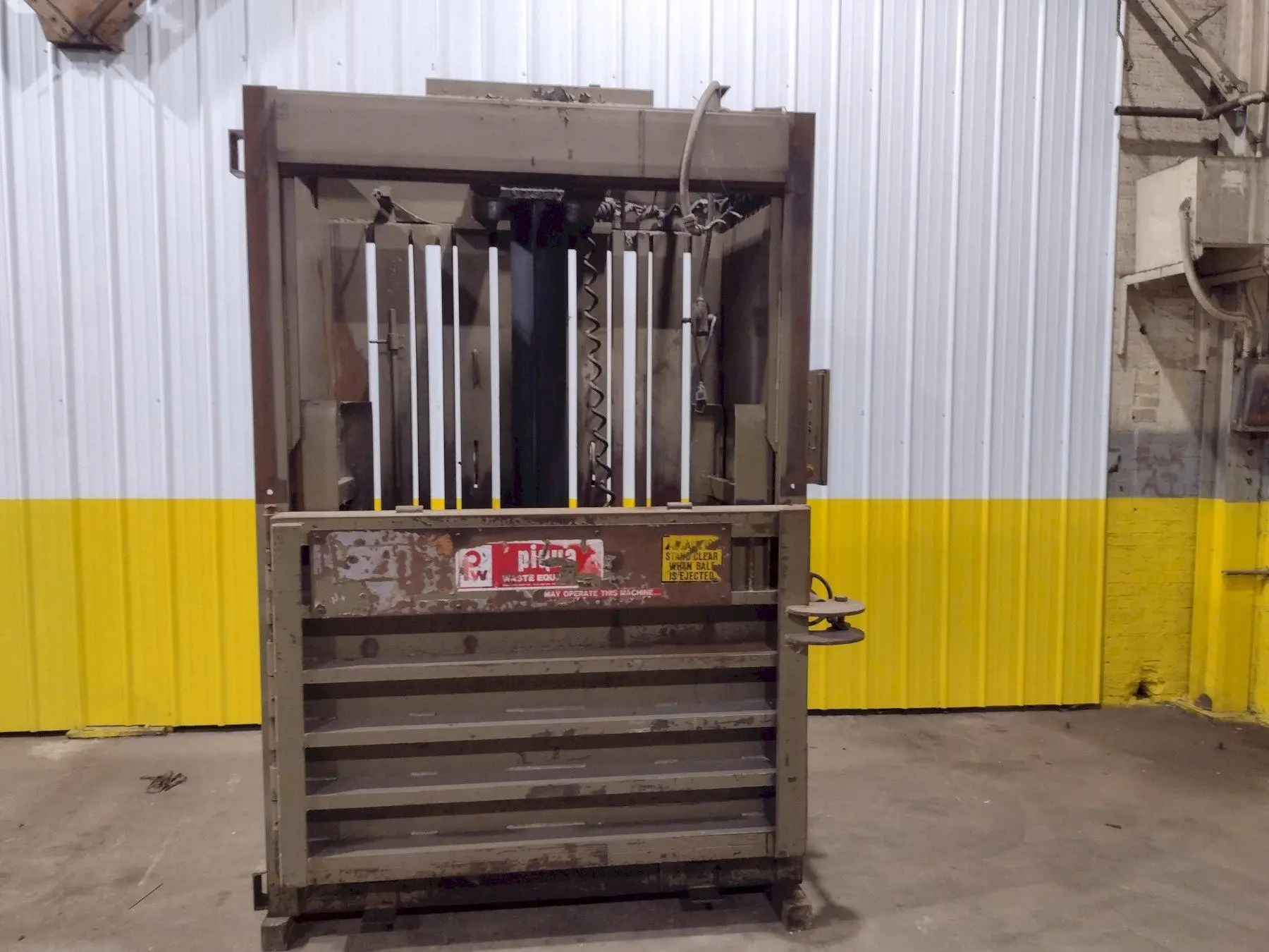 USED PIQUA 30