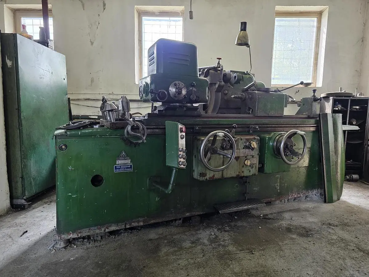Used 1986 TOS B 40 U/1000 Universal Cylindrical Grinders CZ | Amaron s.r.o. #1064634