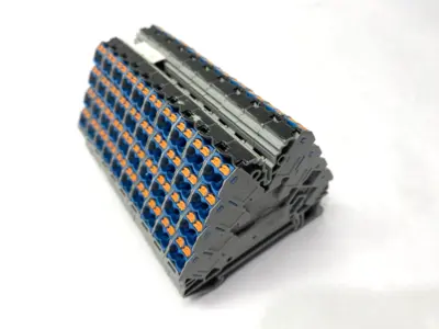 USED PHOENIX CONTACT POTENTIAL DISTRIBUTORS 3270221 LOT OF 10