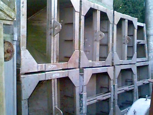 1.19 Cu.M. S/S Portable Hopper