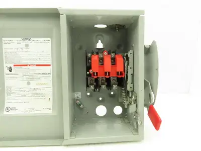 Siemens GNF322 Safety Switch Disconnect Non Fusible 60A 240VAC 250VDC HP Rated
