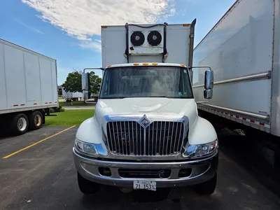 2005 INTERNATIONAL 4300 SBA 4X2 BOX TRUCK | Levy Recovery Group (8)