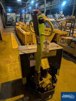 USED Clark Clark electric pallet runner