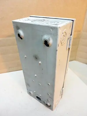 USED SQUARE D H-361