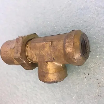 PARKER 637B-1-1/4-2/4DKE8 Pressure Control Valve