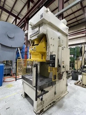 USED 1986 KOMATSU PRESS OBS 200-2
