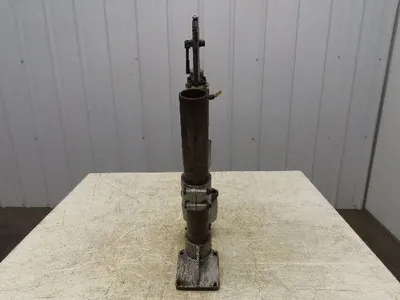 Desoutter AFD 5000 Pneumatic Auto Feed 1/4" Drill Unit Double Drill Head w/Stand