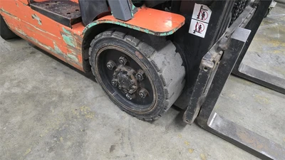 5,000 LB Mitsubishi FGC25K Forklift