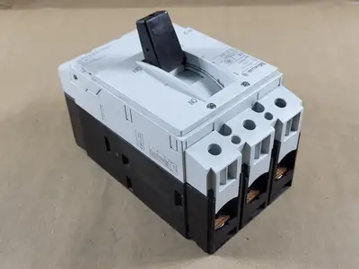 USED MOELLER N2-200