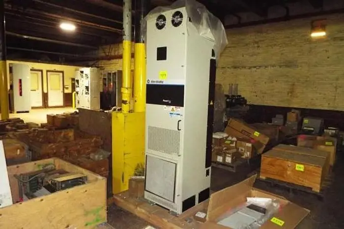 Allen Bradley 400 HP Powerflex 755 AC Drive