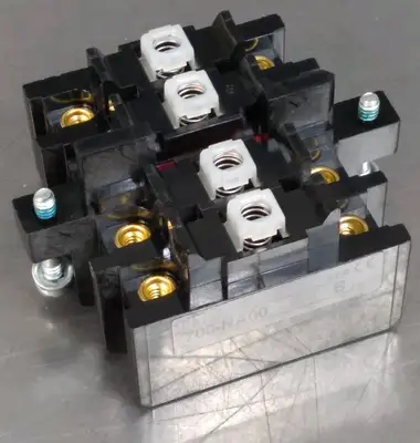 Allen-Bradley 700-NA00/B Front Deck Contact Block Loc4E26