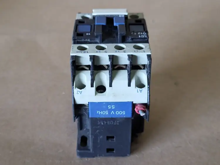 Used TELEMECANIQUE LC1D1210 Switchgears British Columbia CA | Lenmark #238890