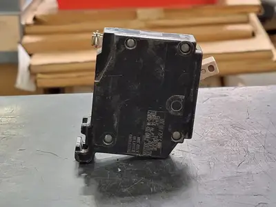 USED CUTLER-HAMMER CH130