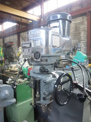 Bridgeport Series 1 2hp 9″x42″ Milling Machine Acurite DRO
