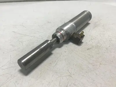 USED SCHRADER BELLOWS KD377047