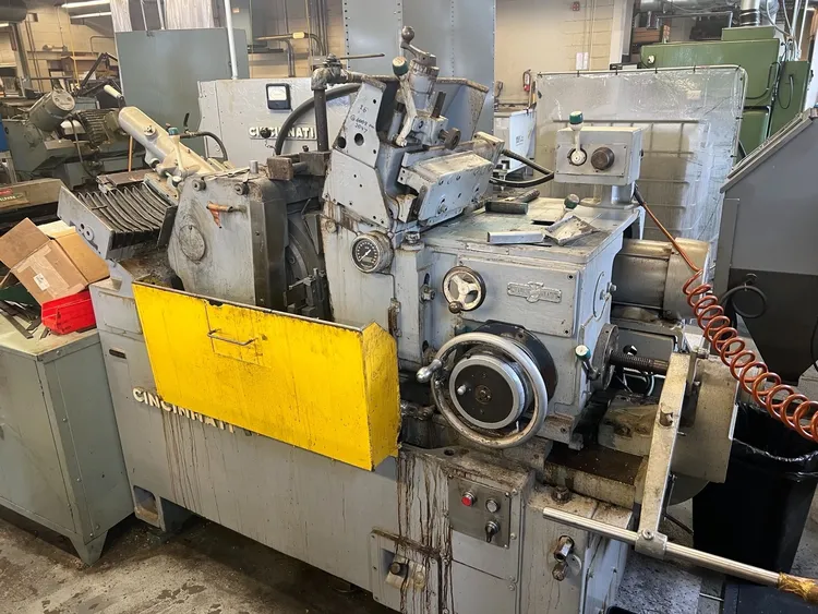 Used CINCINNATI MILACRON 210-6 Centerless Grinders Ohio US | Mohawk Machinery #1275032