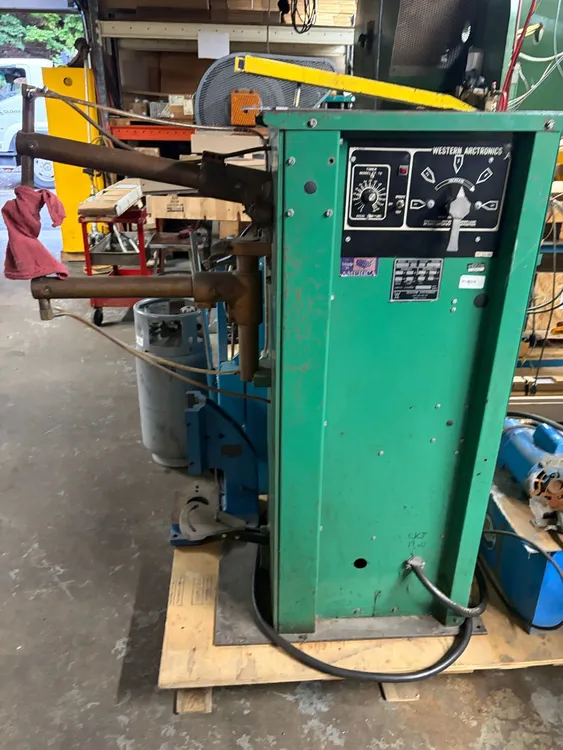Used WESTERN ARCTRONICS 30KVA Spot Welders Connecticut US | Global Machine Brokers, LLC #1558110