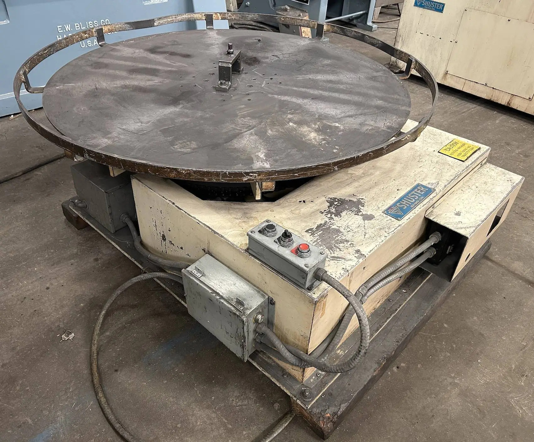 USED 1998 SHUSTER MR4000