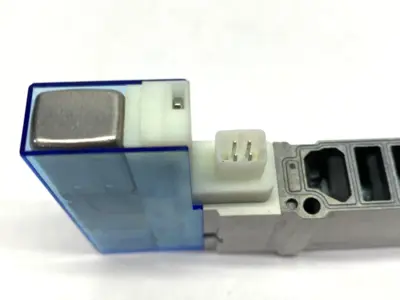 New | in-Stock SMC Pneumatic Solenoid Valve 5-Port Solenoid Valves Michigan US | Maverick Industrial Sales #1390937
