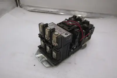 AB Allen Bradley 500F-DOD930 Size 3 Magnetic Contactor, 120VAC Coil 90A 3-5 Pole