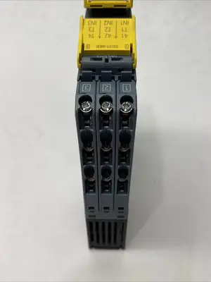 USED SIEMENS SIRIUS SAFETY RELAY STD RELAYS 3NO+1NC, SCREW TERMINAL